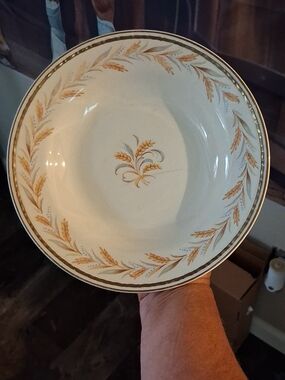 Homer Laughlin Cream and Gold Wheat Motif Serving Bowl
